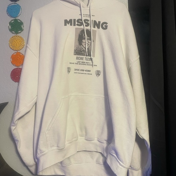 Gildan Tops - IT Richie Tozier Missing Poster Hoodie
